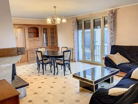 banyuls sur mer  t3 meuble climatisé au 1er et dernier étage