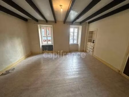 vente appartement 5 pièces à carhaix-plouguer (29270) : à vendre 5 pièces / 70m² carhaix-p