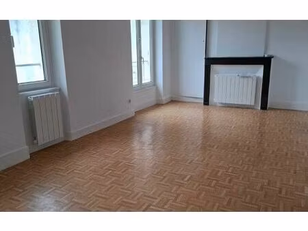 location appartement  46.33 m² t-2 à la ferté-sous-jouarre  655 €