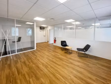 bureaux de 110m² en très bon état rue de gerland