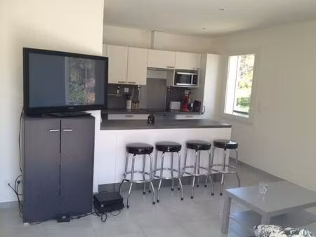 appartement - 1er étage - 47 66 m2 - 2 pièces - non meublé