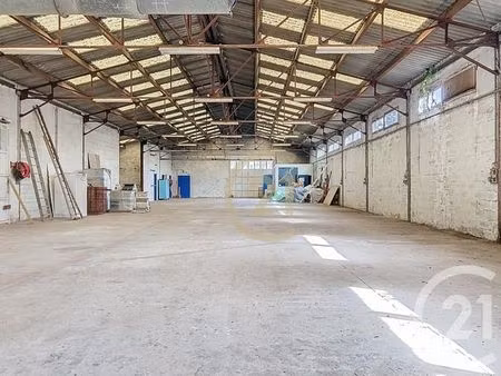 maison à vendre - 5 pièces - 770 m2 - trizay - 17 - poitou-charentes