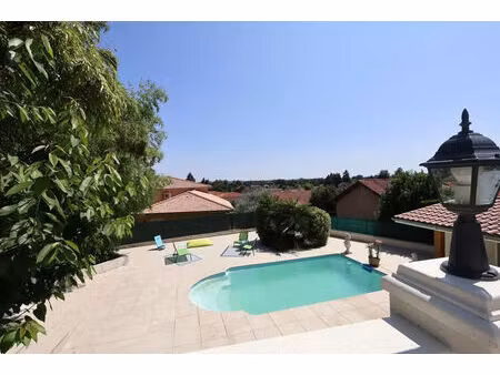 maison familiale avec vue dégagée et piscine ? la boisse