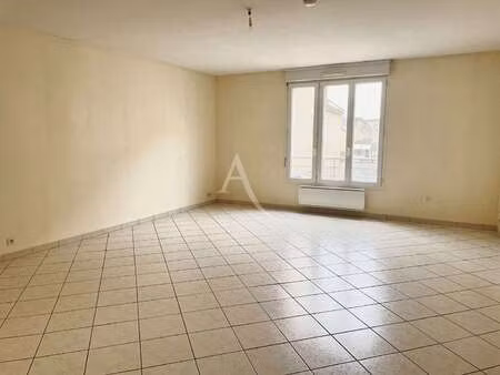 location appartement 3 pièces à chalonnes-sur-loire (49290) : à louer 3 pièces / 68m² chal