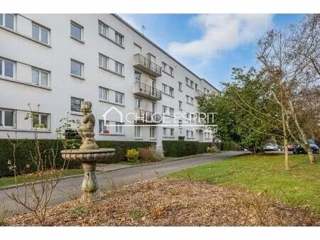 2 pièces avec balcon  proche centre