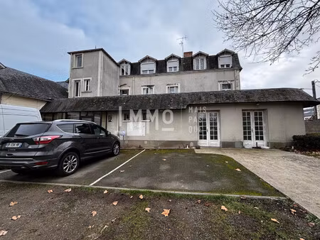 immeuble à vendre le lude