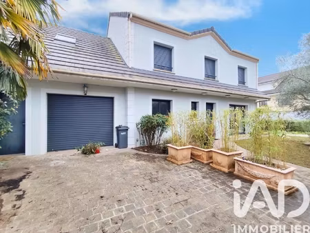 vente maison traditionnelle 9 pièces