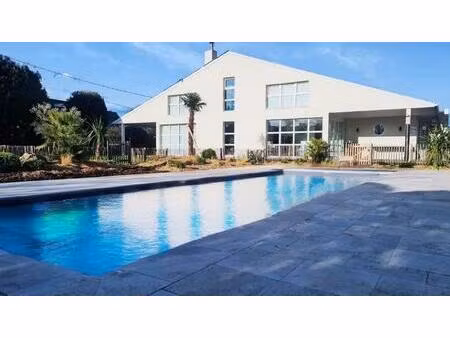 rare à la vente! belle propriété à 500m de la mer