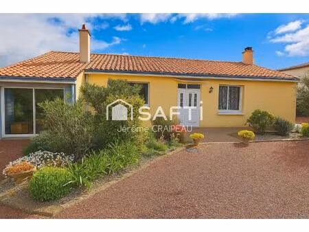 maison sans travaux avec 4 chambres de 130 m2 sur une parcelle de 1959 m2.