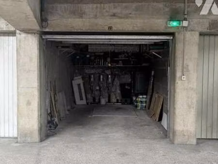 vente garage et parking à tours (37000) : à vendre / tours