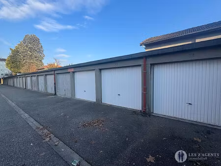 parking / box saint martin d heres