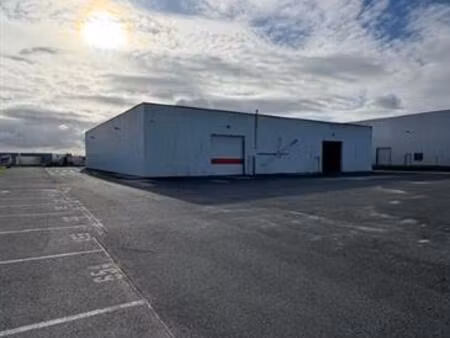 vente local d'activités poitiers 2 206 m²