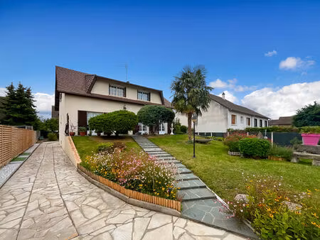 vente maison 5 pièces  144.00m²  les mureaux