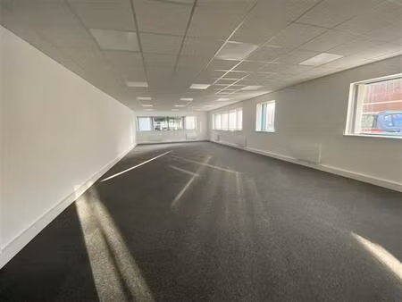 location bureau villeneuve d'ascq 438 m²