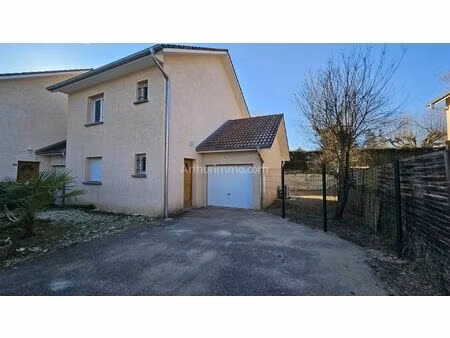 location maison 4 pièces 86 m2 à morestel