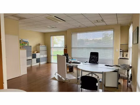 location local professionnel 70m² balma 31130