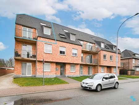 appartement te huur in oostrozebeke met 2 slaapkamers