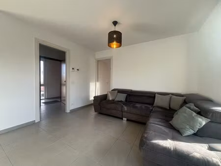 appartement te huur in tielt met 1 slaapkamer