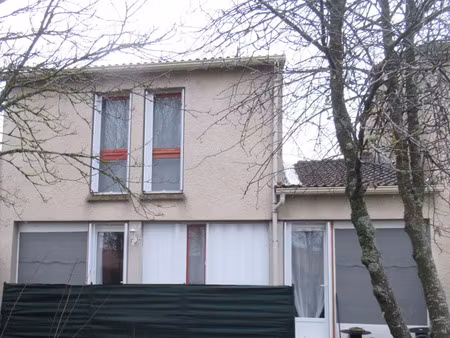 vente maison 4 pièces 70 m² à landos (43340)  104 000 €