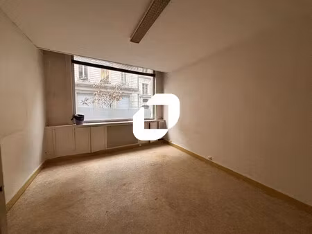 location local professionnel 160m² lyon 1er