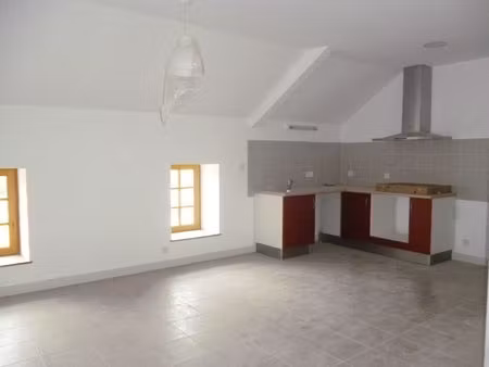 location appartement 3 pièces 52 m² à castelnaudary (11400)