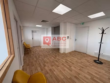 bureaux divisibles a louer a claira