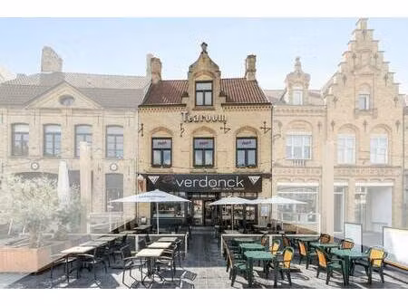 commercieel te koop in veurne met 2 slaapkamers