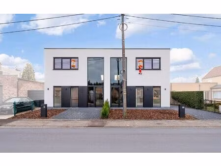 zeer ruime nieuwbouw - 6 % btw onder voorwaarden