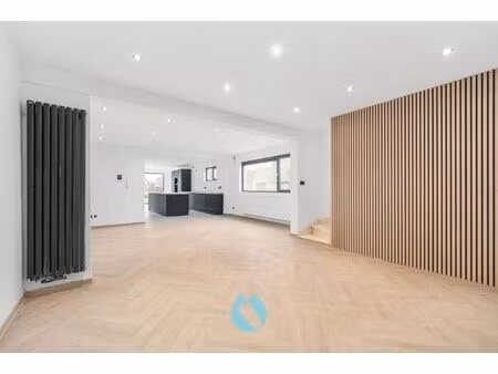 ruime instapklare woning met 3 slaapkamers en tuin (epc a)