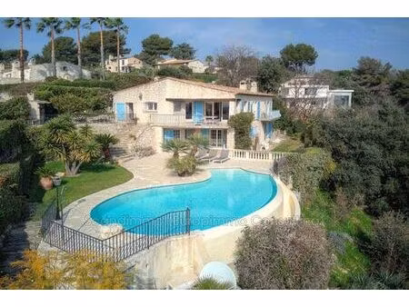 villa de 4 chambres de luxe en vente vence  provence-alpes-côte d'azur