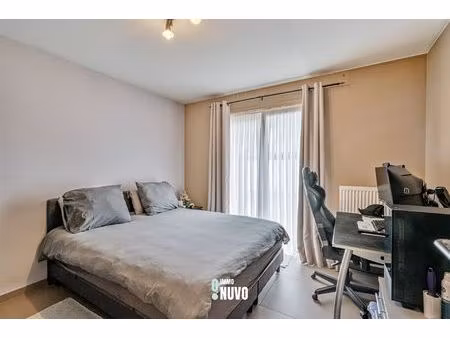 gelijkvloers instapklaar 2 slaapkamer appartement met garage