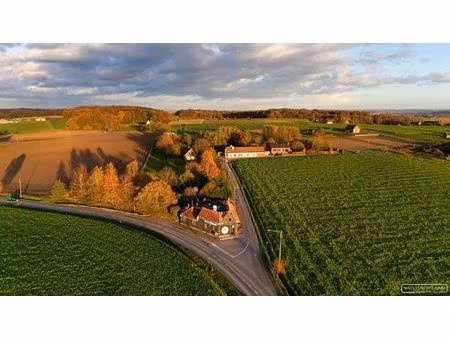 verhuurde horecazaak in landelijke omgeving met veel parking