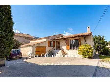 maison de luxe à vendre à la penne-sur-huveaune : 560 000 € | 140m²