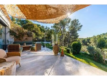 propriété de luxe à vendre aux baux-de-provence : 992 000 € | 180m²