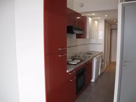 location appartement 2 pièces 35 m² à cassis (13260)