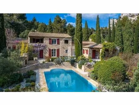 propriété de luxe à vendre aux baux-de-provence : 2 695 000 € | 183m²