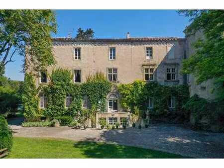 château à vendre à plaigne : 1 980 000€ | 900m²