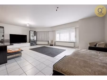 appartement te koop in malle met 2 slaapkamers