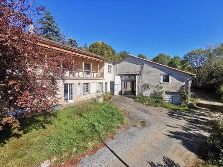 propriété avec dépendance chauffée  prairie et bois  au coeur du parc naturel régional...