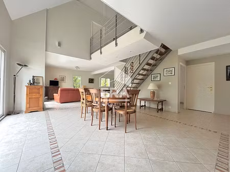 vente maison 7 pièces 171 m² à neuville-sur-sarthe (72190)  379 500 €