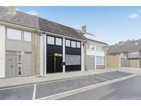 huis te koop in veurne met 3 slaapkamers