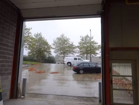 surface industrielle à louer à klein frankrijkstraat - rue de la petite france 36 renaix (