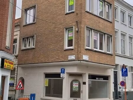 surface commerciale à vendre à o.-l.-vrouwestraat 26 courtrai (rbu96666)