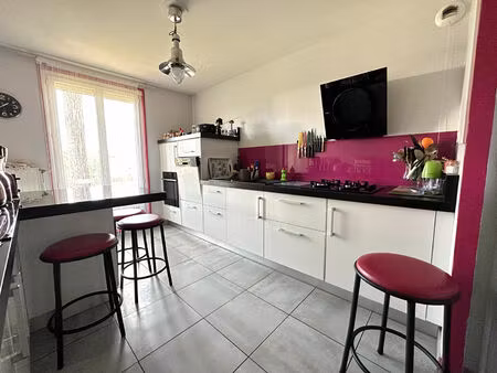 appartement 3 pièces (82 m²) à vendre à saint priest en jarez