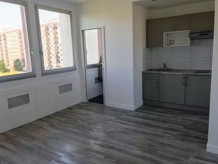 appartement 1 pièce de 22 m² à louer à vanves (92170).