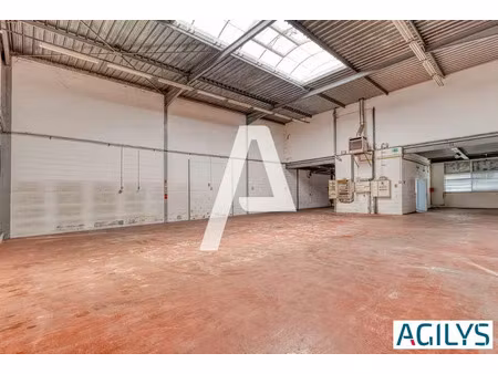 a louer - locaux d'activités avec bureaux d'accompagnement dans la zac de l'epi d'or à vil