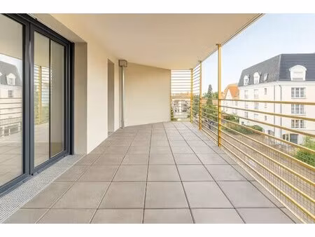 3 pieces lumineux avec terrasse de 10m²