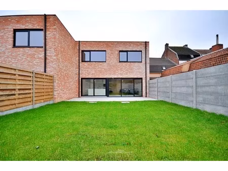 huis te koop in avelgem met 4 slaapkamers