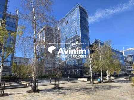a vendre villepinte bureaux 182 m² au pied du rer