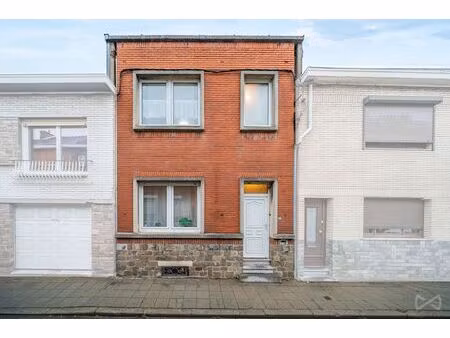 maison à vendre à rue des bons buveurs 170 saint-nicolas (vbd69105)